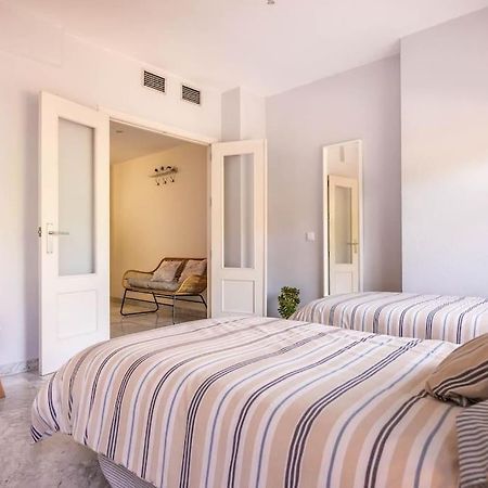 Apartamento Ronda De Triana 45 Севиля Екстериор снимка