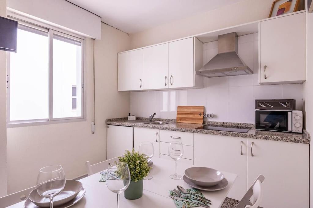 Apartamento Ronda De Triana 45 Севиля Екстериор снимка