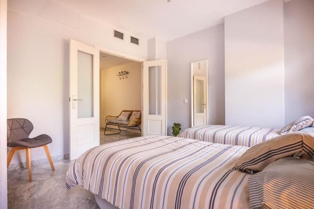 Apartamento Ronda De Triana 45 Севиля Екстериор снимка
