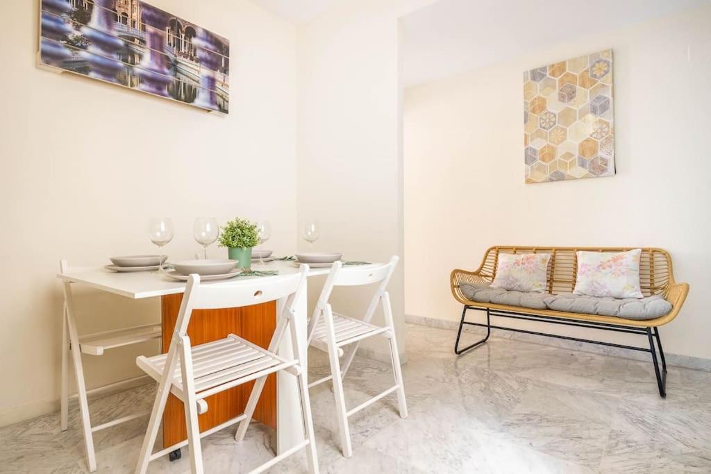 Apartamento Ronda De Triana 45 Севиля Екстериор снимка