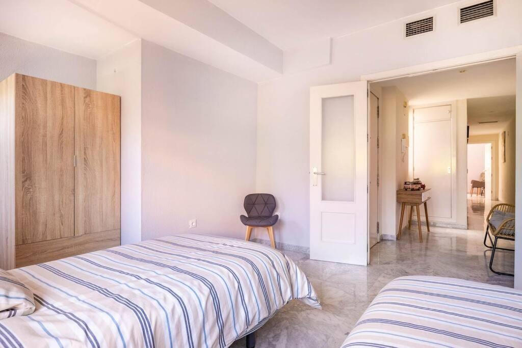 Apartamento Ronda De Triana 45 Севиля Екстериор снимка